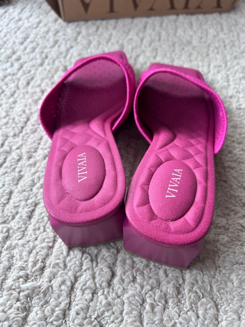 Vivaia Pink Square-Toe Block Heel Sandals - Picture 5 of 9